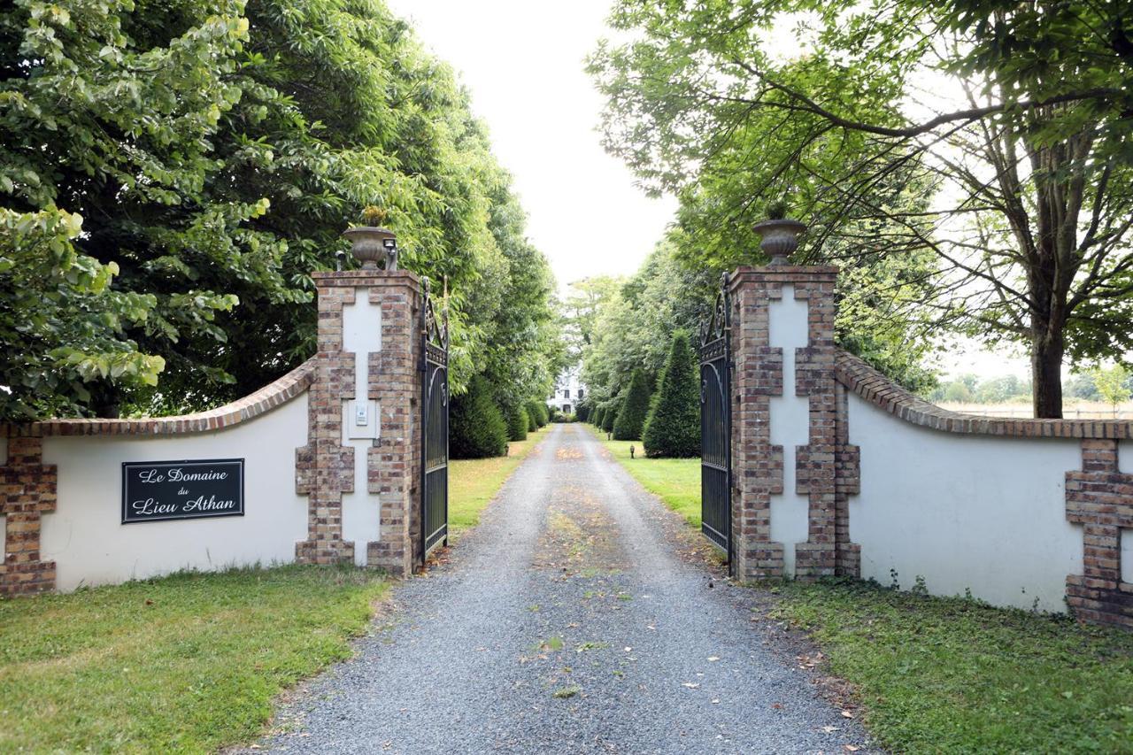 Bed and Breakfast Le Domaine Du Lieu Athan ,Reserve Aux Adultes Saint-Gatien-des-Bois Екстер'єр фото