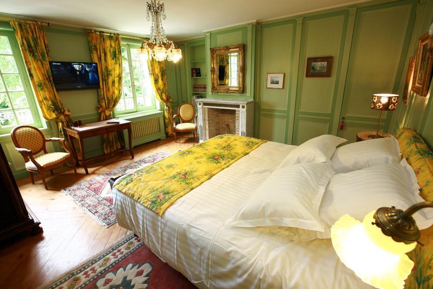 Bed and Breakfast Le Domaine Du Lieu Athan ,Reserve Aux Adultes Saint-Gatien-des-Bois Екстер'єр фото